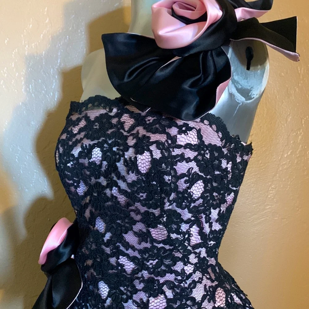 Vintage Carole Mignon Boutique Black Lace Mini Dress.  SZ 4 - Picture 6 of 8